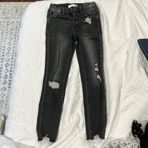 Black KanCan skinny jeans size 0/23